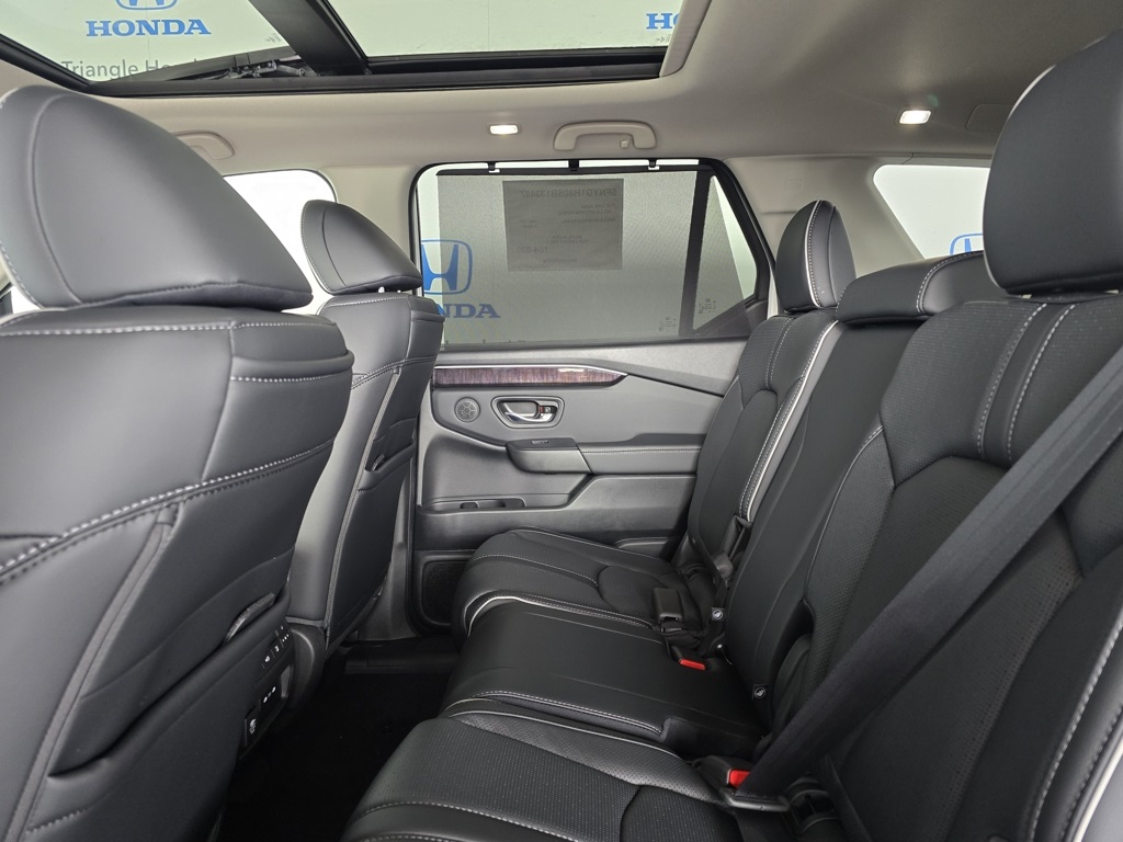 Thumbnail: 2025 Honda Pilot - 17