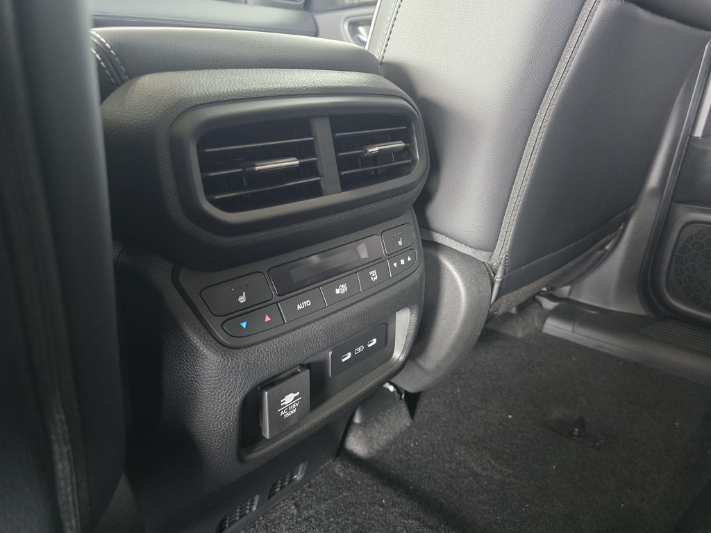 Thumbnail: 2025 Honda Pilot - 19