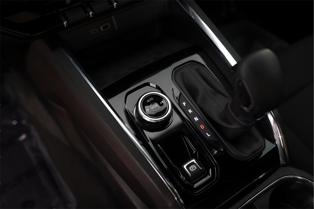 Used Car 2023 Gmc Canyon  Elevation For Sale Under $40,000 In Austin, Texas