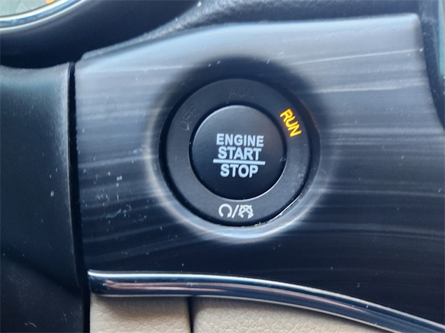 2022 Jeep Grand Cherokee WK Limited White at Bayway Cadillac of The Woodlands