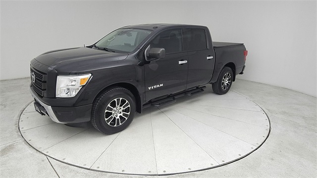 2021 Nissan Titan SV