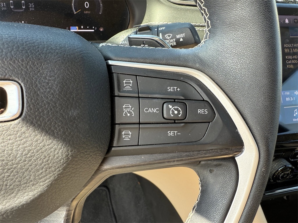 2022 Jeep Grand Cherokee Limited Black at Victoria Chrysler Dodge Jeep Ram