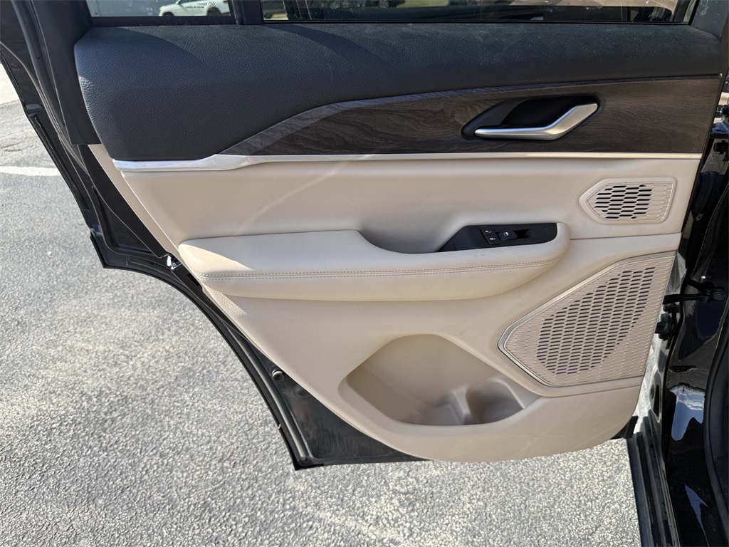 2022 Jeep Grand Cherokee Limited Black at Victoria Chrysler Dodge Jeep Ram