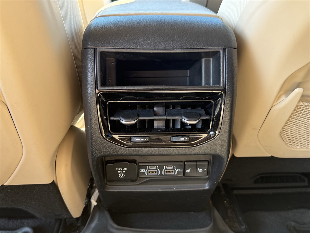 2022 Jeep Grand Cherokee Limited Black at Victoria Chrysler Dodge Jeep Ram