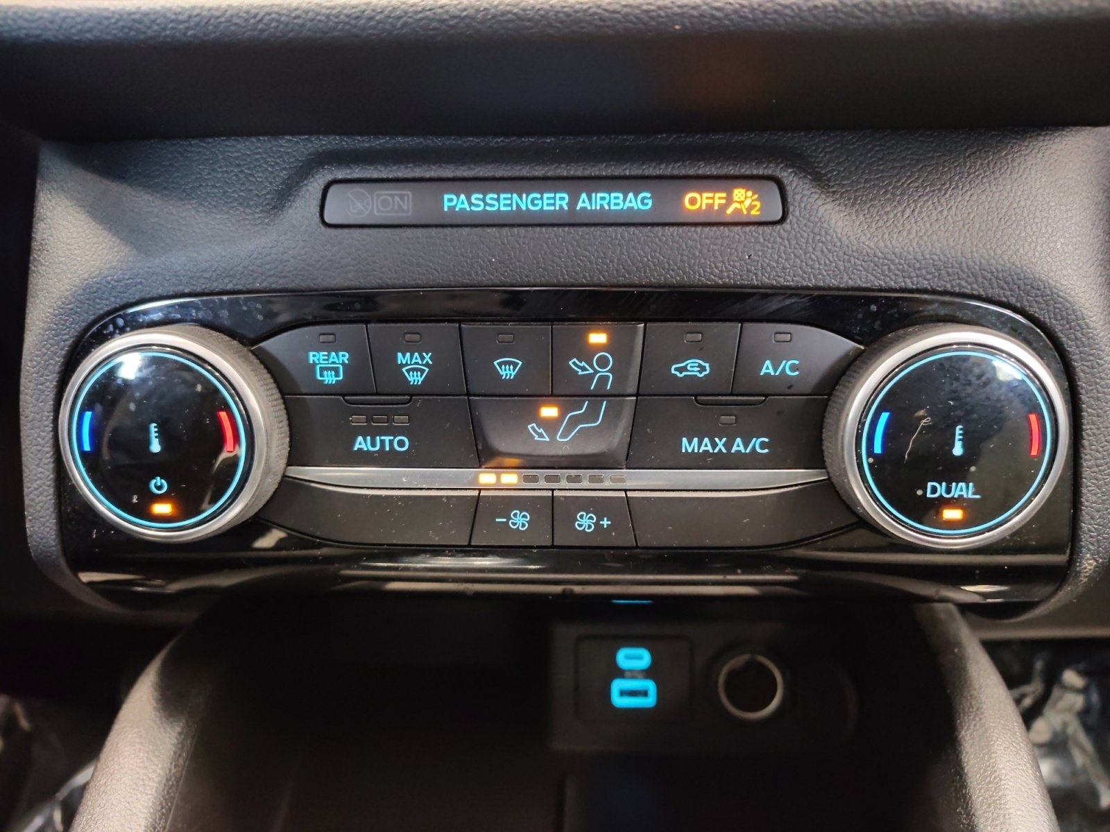 Used Car 2022 Ford Escape  Se For Sale Under $25,000 In San Antonio, Texas