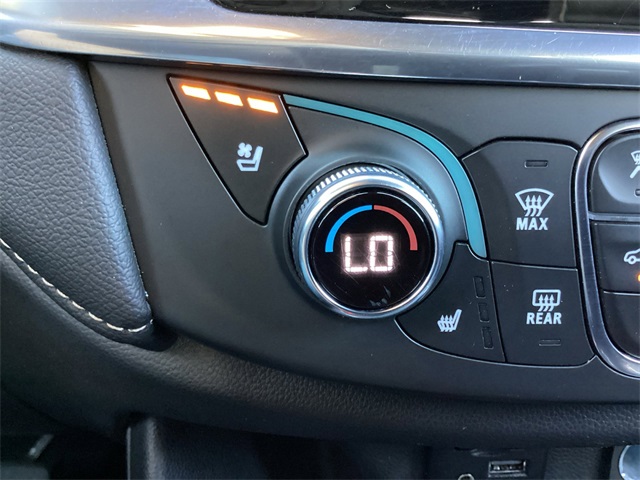 Used Car 2023 Chevrolet Traverse  Premier For Sale Under $40,000 In San Antonio, Texas