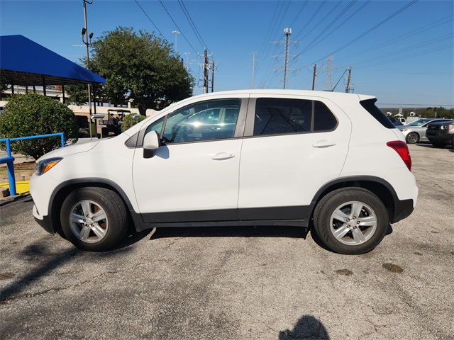 2022 Chevrolet Trax LS White at Emmons Autoplex