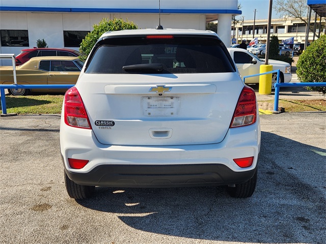 2022 Chevrolet Trax LS White at Emmons Autoplex