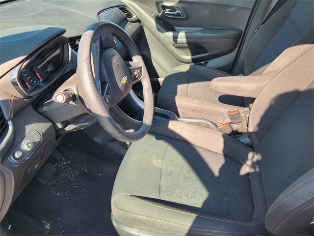 2022 Chevrolet Trax LS White at Emmons Autoplex