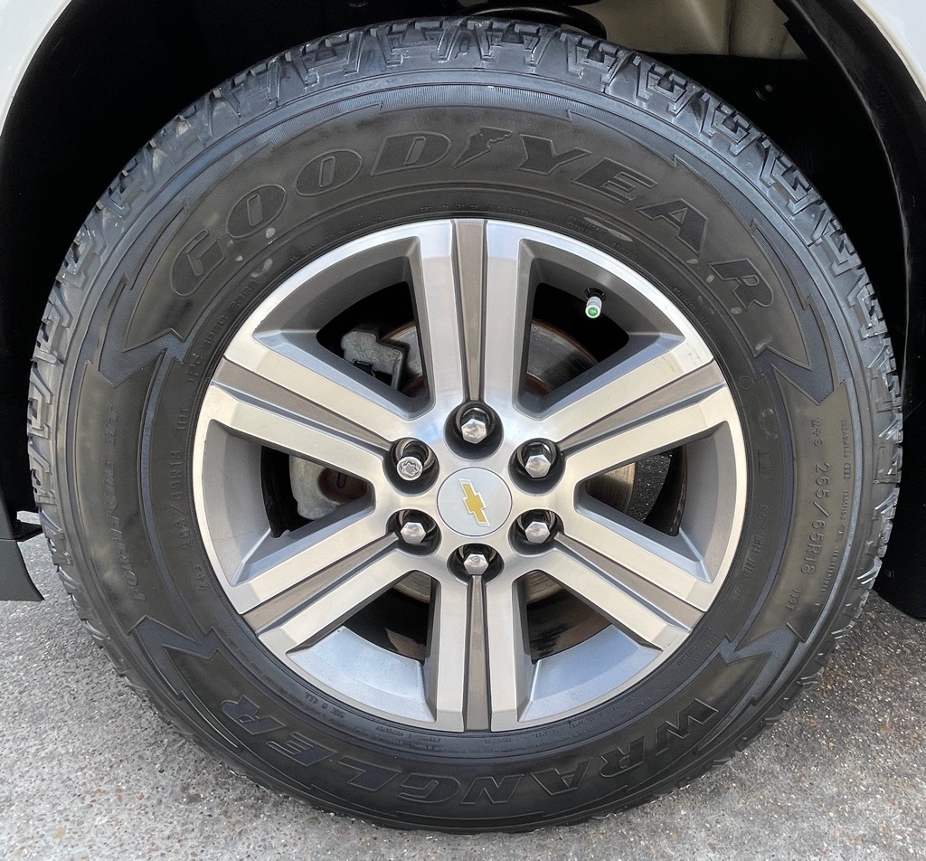 2017 Chevrolet Traverse LT White at Bravo Nissan