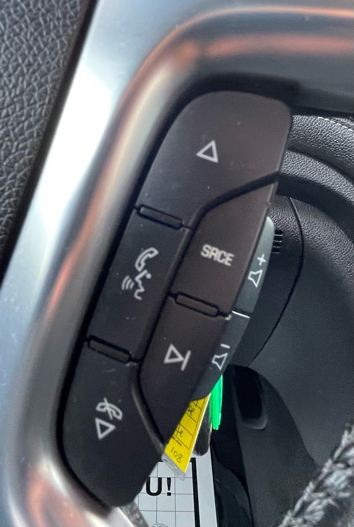 2017 Chevrolet Traverse LT White at Bravo Nissan