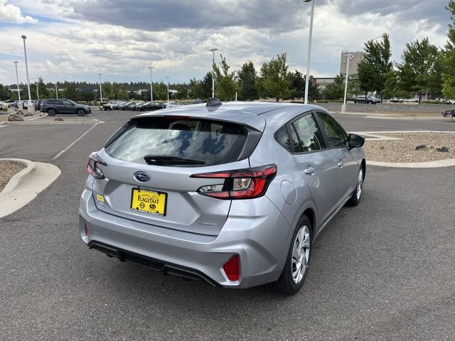2025 Subaru Impreza Base photo 3