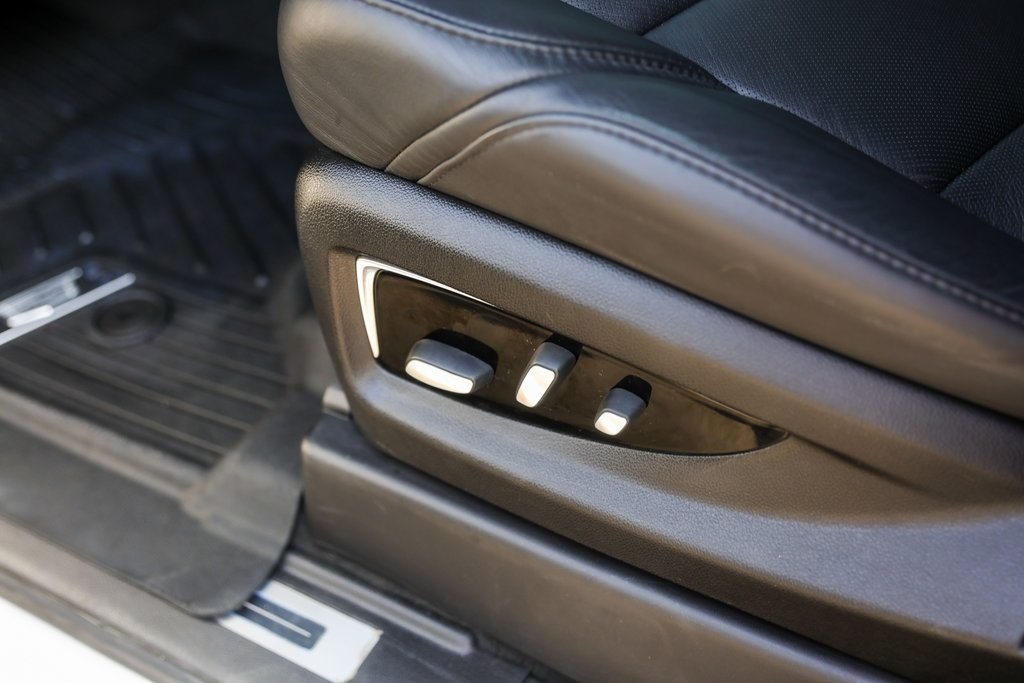 Used Car 2019 Cadillac Escalade  Luxury For Sale Under $40,000 In Austin, Texas