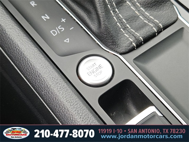 Used Car 2022 Volkswagen Atlas Cross Sport  3.6l V6 Se W/technology For Sale Under $25,000 In San Antonio, Texas