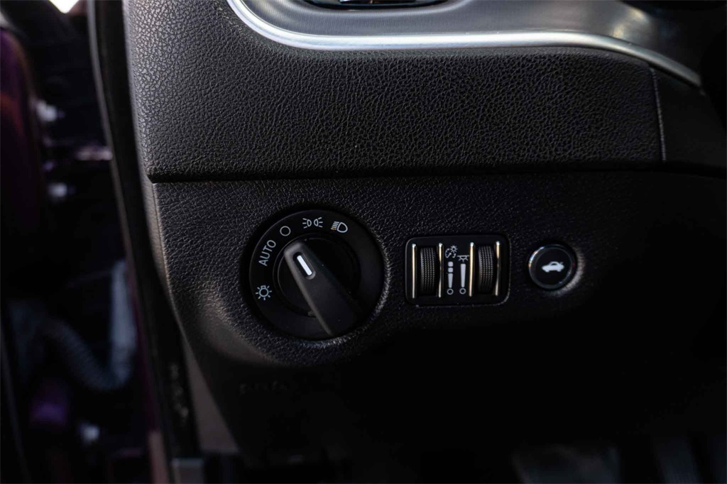 Used Car 2021 Dodge Charger  Sxt For Sale Under $25,000 In San Marcos, Texas