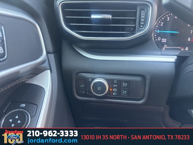 Used Car 2022 Ford Explorer  Xlt For Sale Under $30,000 In San Antonio, Texas