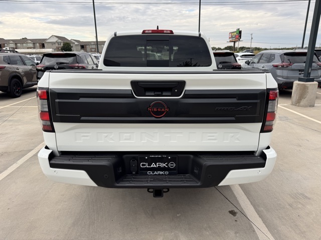 2026 Nissan Frontier PRO-4X photo 4