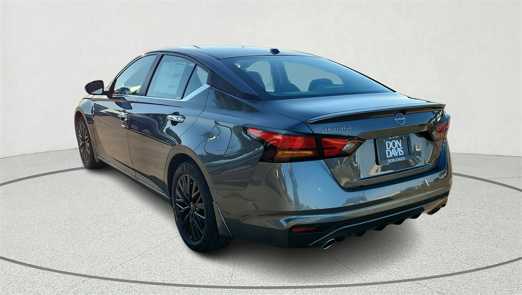 2025 Nissan Altima