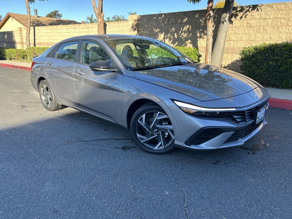 2025 Hyundai Elantra Hybrid SEL Sport
