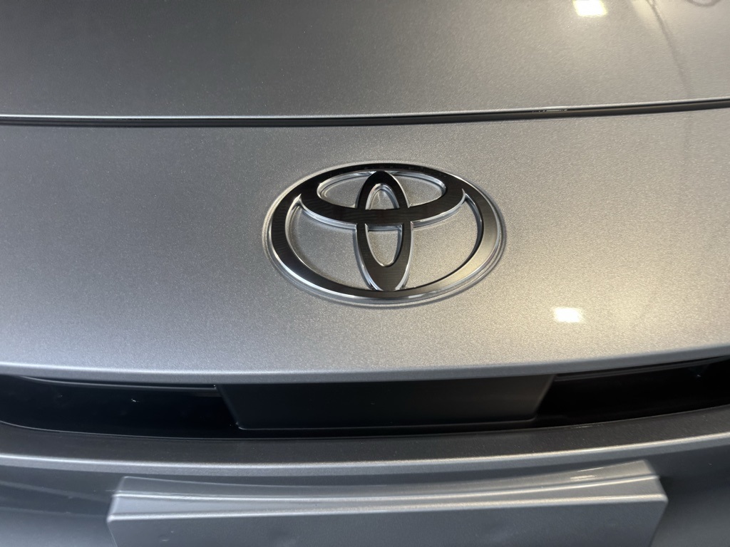 Thumbnail: 2025 Toyota Prius - 11