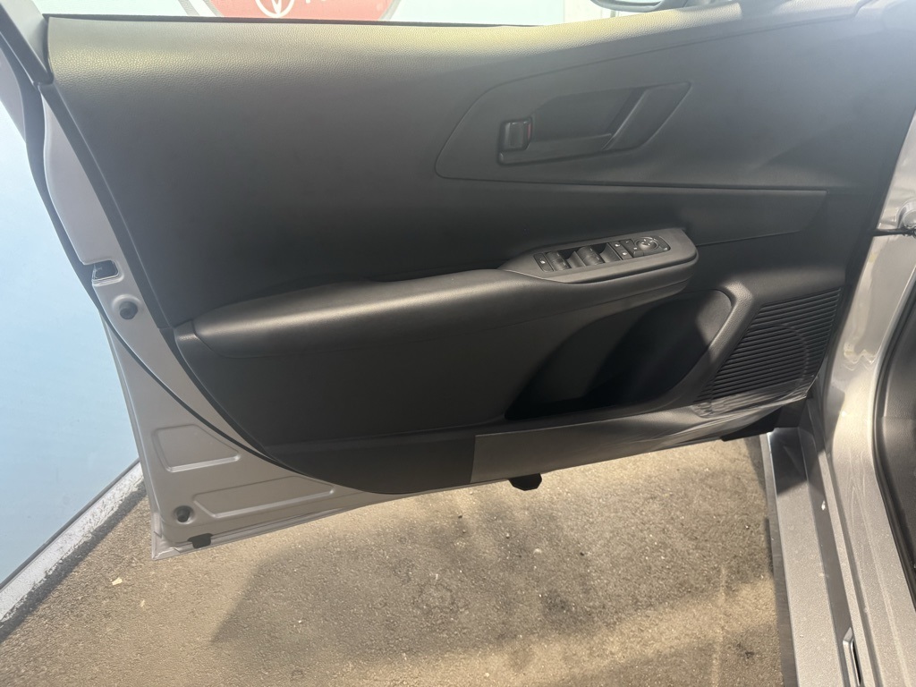 Thumbnail: 2025 Toyota Prius - 28