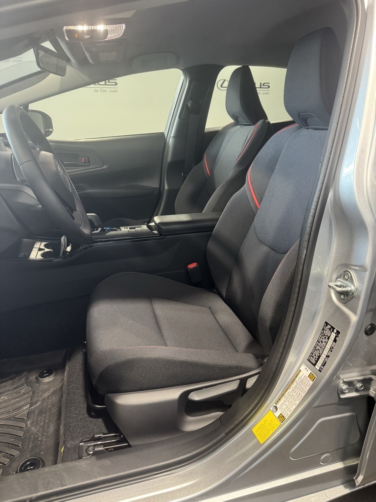 Thumbnail: 2025 Toyota Prius - 31