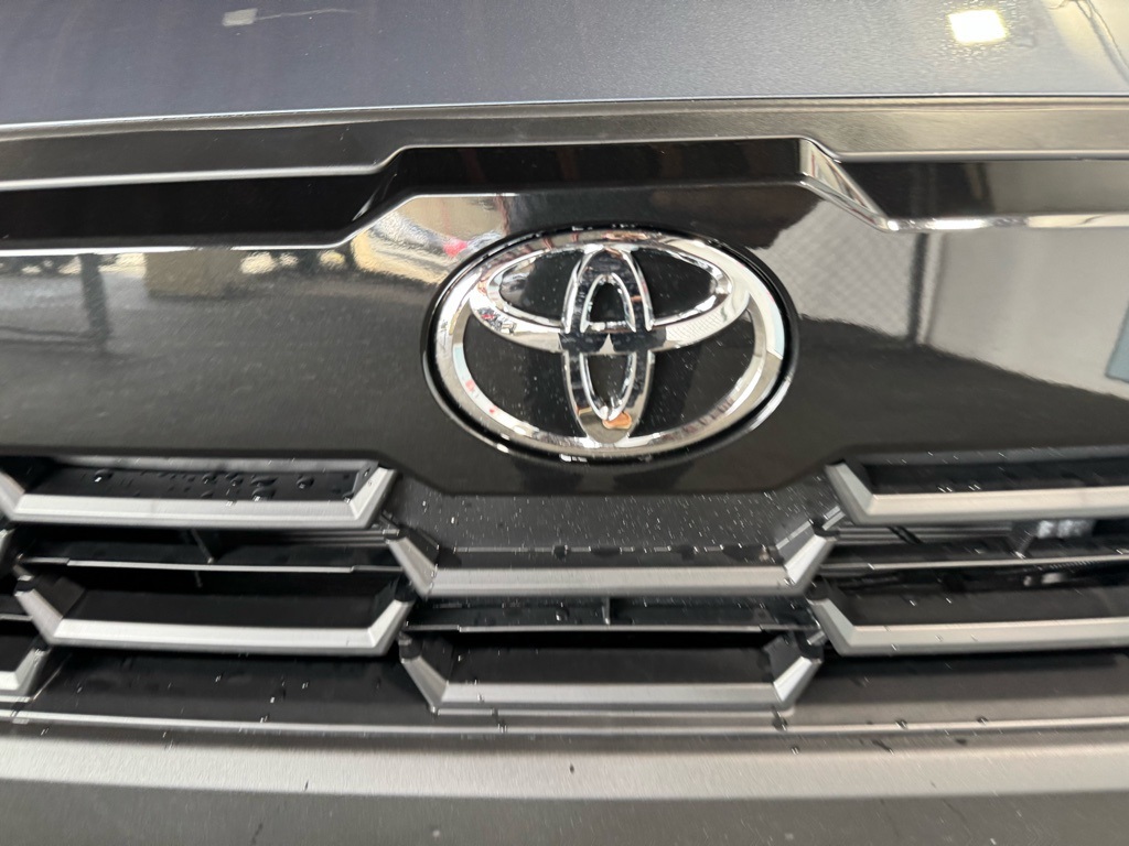 Thumbnail: 2026 Toyota Corolla Cross - 12