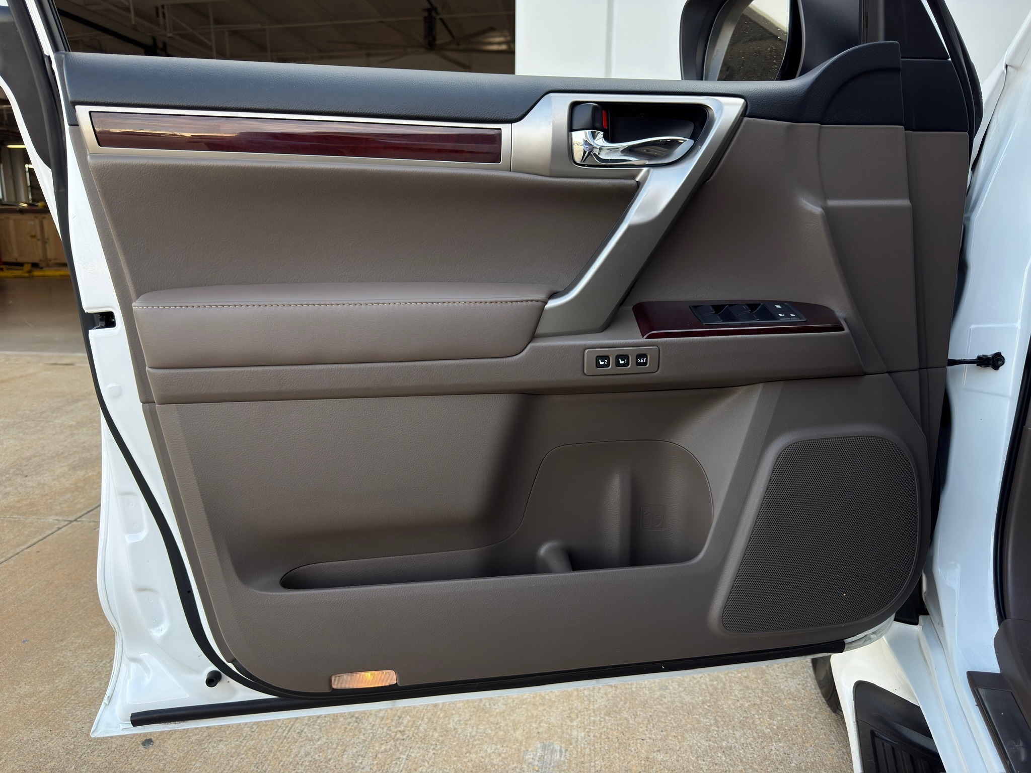 2016 Lexus GX 460 White at Martin Chrysler Dodge Jeep Ram