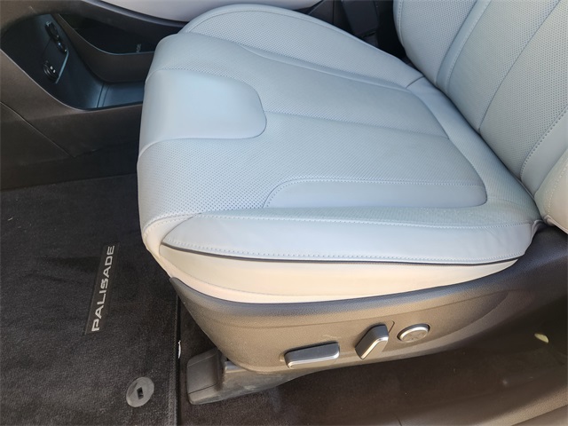2024 Hyundai Palisade SEL Gray at North Houston Mitsubishi