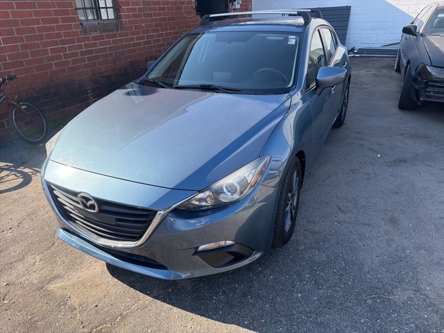 2015 Mazda MAZDA3 i Sport Hatchback