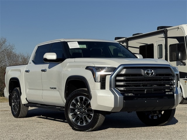 2025 Toyota Tundra Limited CrewMax Cab 4WD