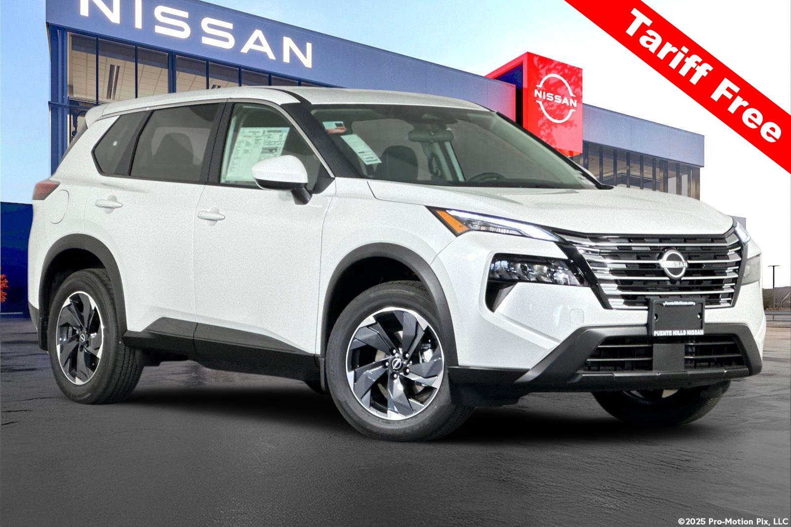 2026 Nissan Rogue SV's photo