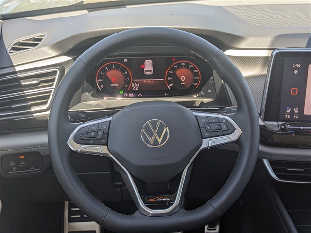 2025 Volkswagen Atlas 2.0T Peak Edition Green at Stokes Volkswagen