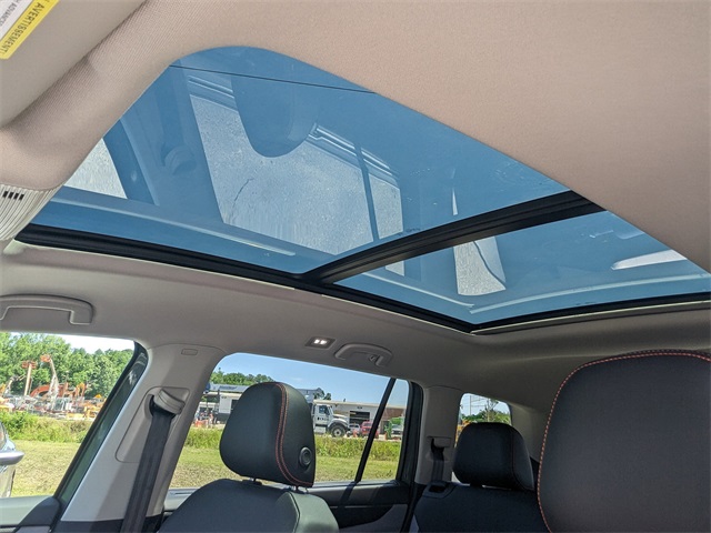 2025 Volkswagen Atlas 2.0T Peak Edition Green at Stokes Volkswagen