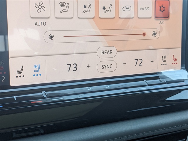 2025 Volkswagen Atlas 2.0T Peak Edition Green at Stokes Volkswagen