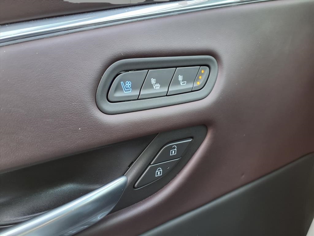 2023 Cadillac Escalade ESV V-Series White at Bayway Cadillac of The Woodlands