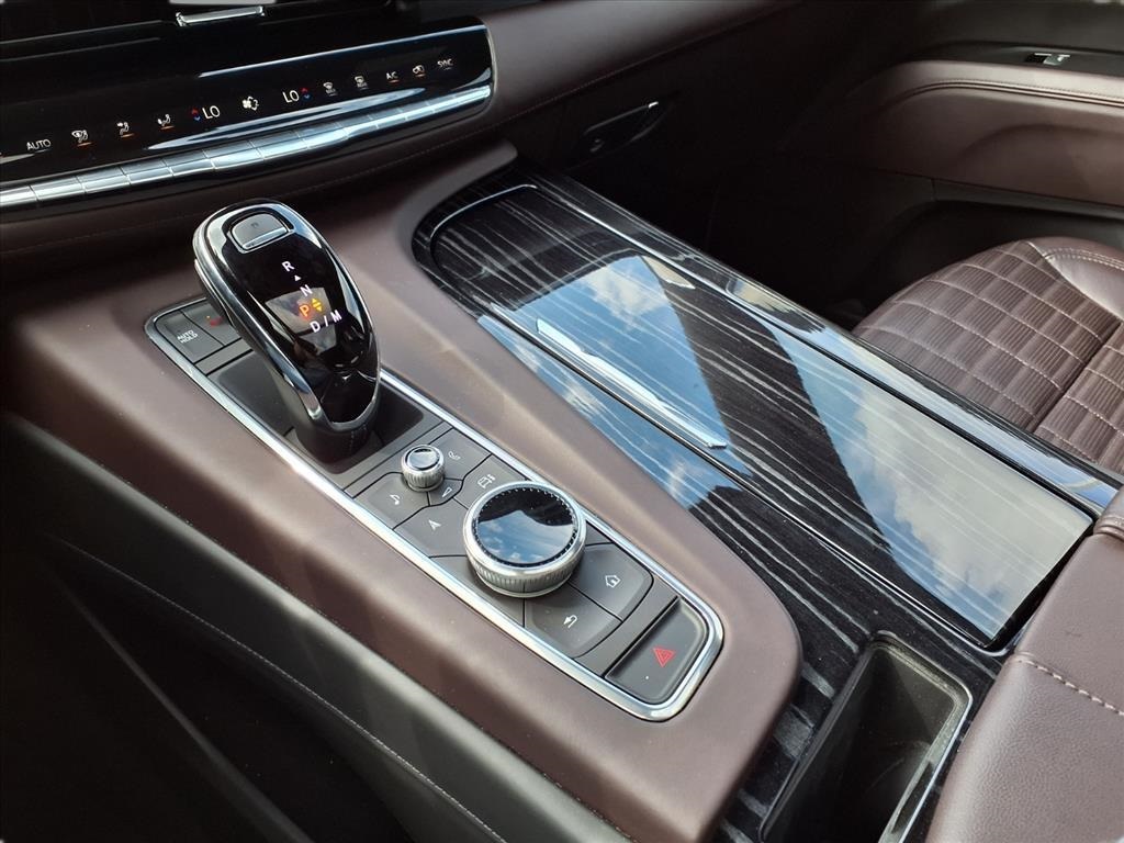 2023 Cadillac Escalade ESV V-Series White at Bayway Cadillac of The Woodlands