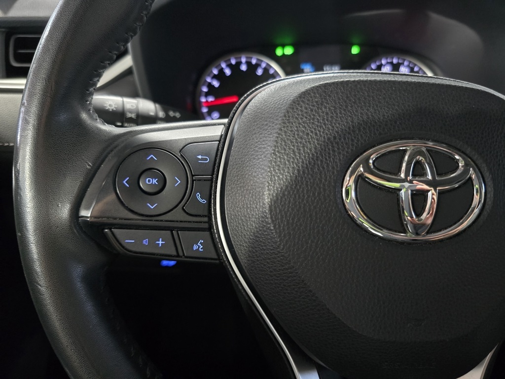 Thumbnail: 2022 Toyota RAV4 - 16