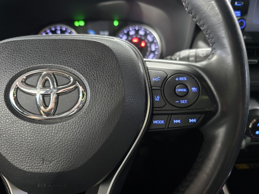 Thumbnail: 2022 Toyota RAV4 - 17