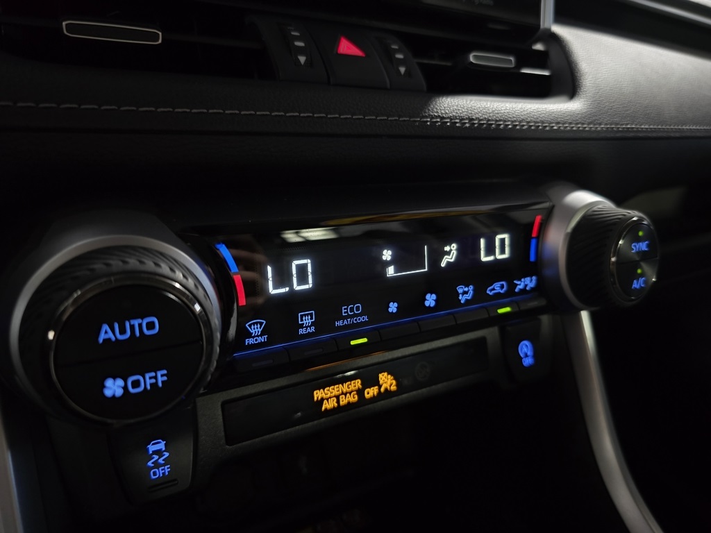 Thumbnail: 2022 Toyota RAV4 - 22