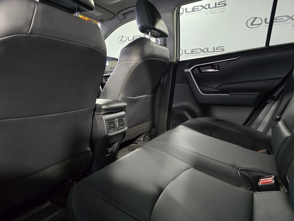 Thumbnail: 2022 Toyota RAV4 - 26