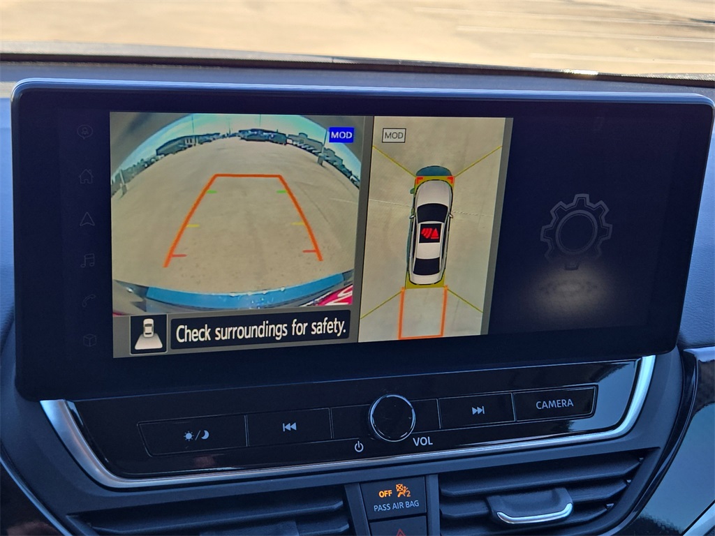 2023 Nissan Altima 2.0 SR Black at Central Houston Nissan