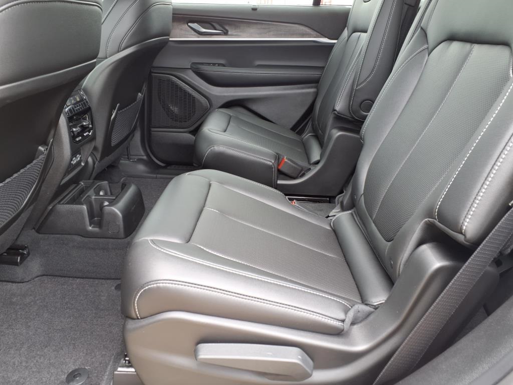 2025 Jeep Grand Cherokee L Limited White at Big Star Chrysler Jeep Dodge Ram 