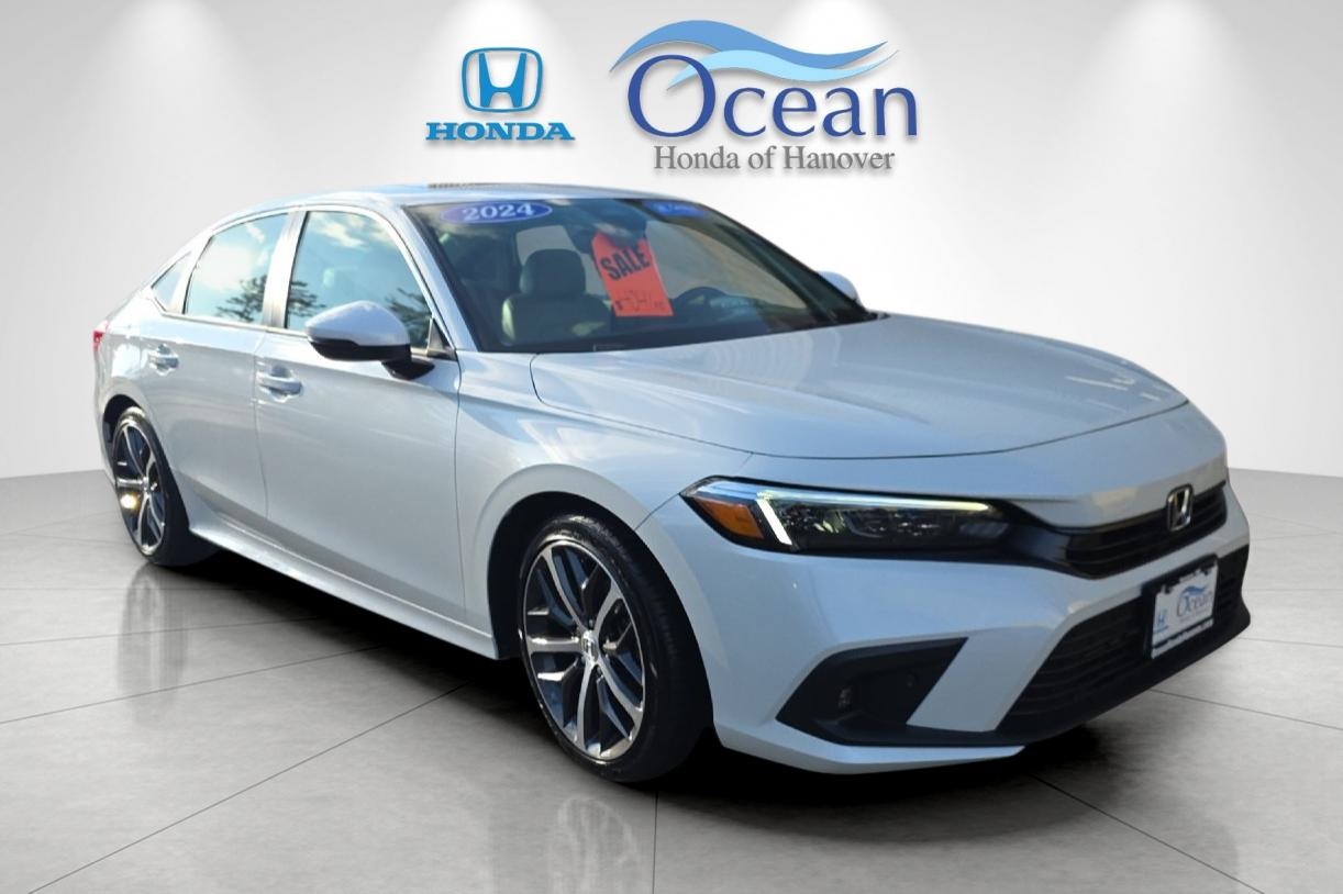 2024 Honda Civic Touring FWD
