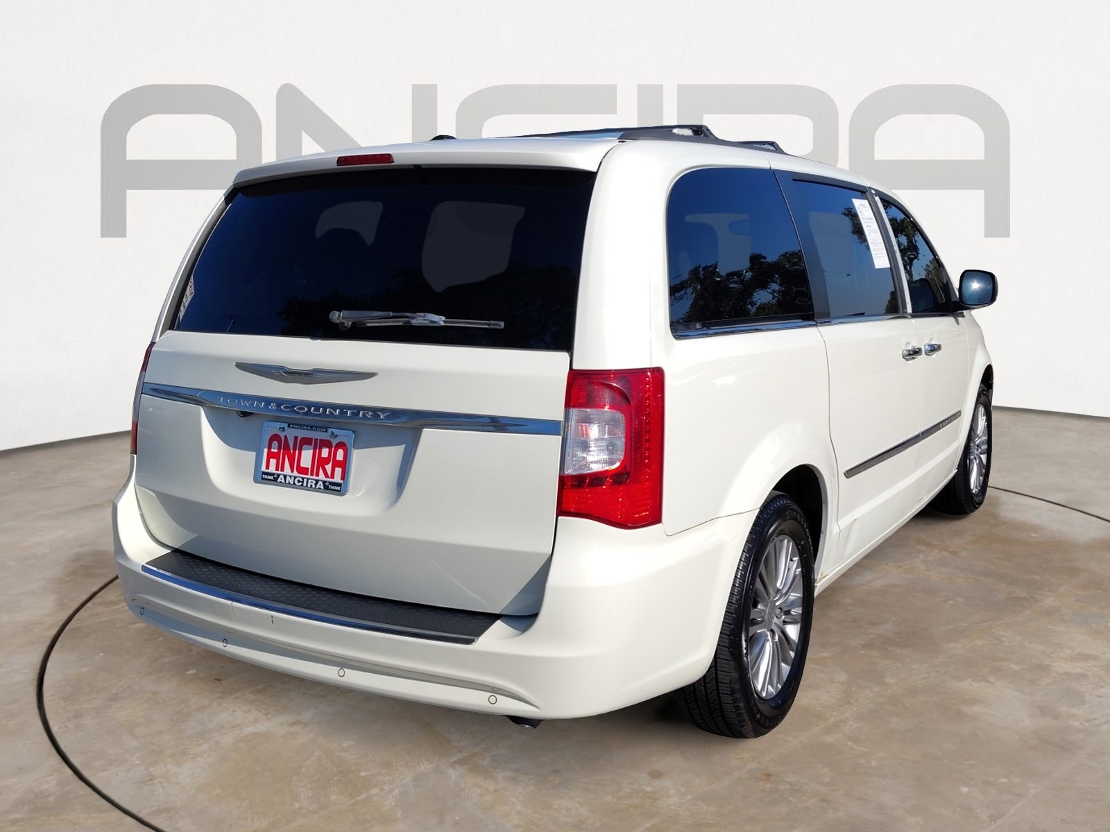 Used Car 2013 Chrysler Town & Country  Touring-l For Sale Under $10,000 In San Antonio, Texas