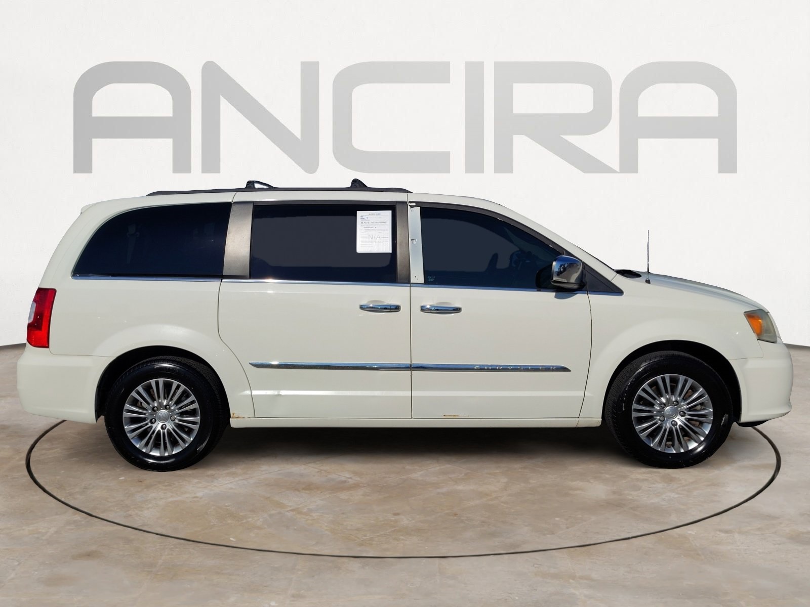 Used Car 2013 Chrysler Town & Country  Touring-l For Sale Under $10,000 In San Antonio, Texas