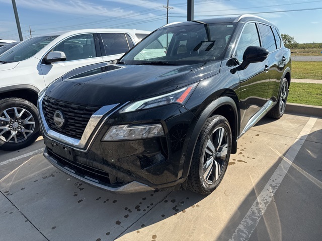 2023 Nissan Rogue SL photo 2