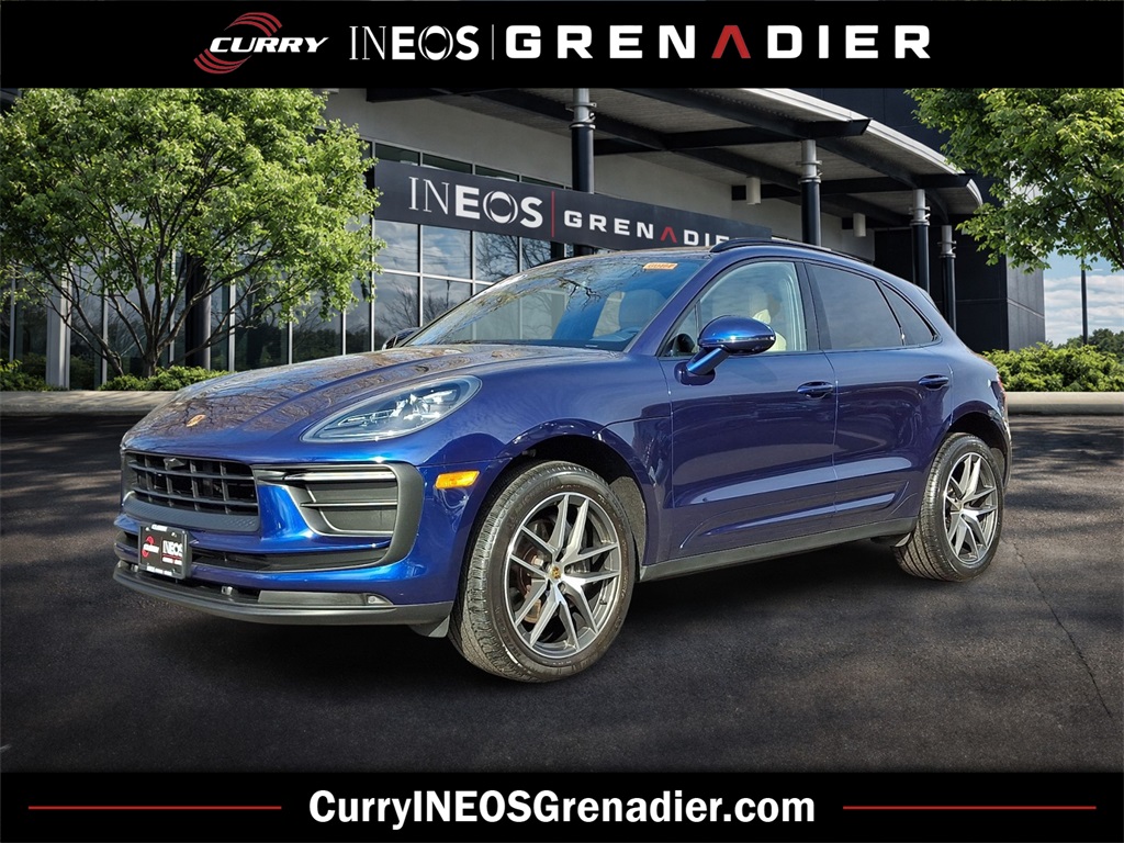 2022 Porsche Macan AWD