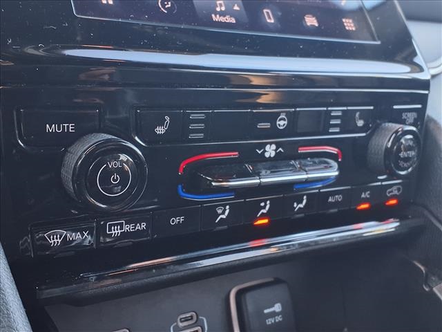 2024 Jeep Grand Cherokee L Altitude - 11