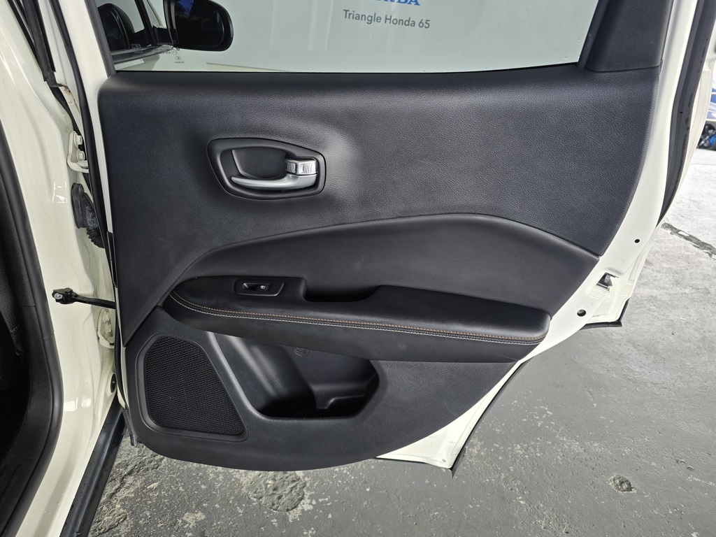 Thumbnail: 2021 Jeep Compass - 11